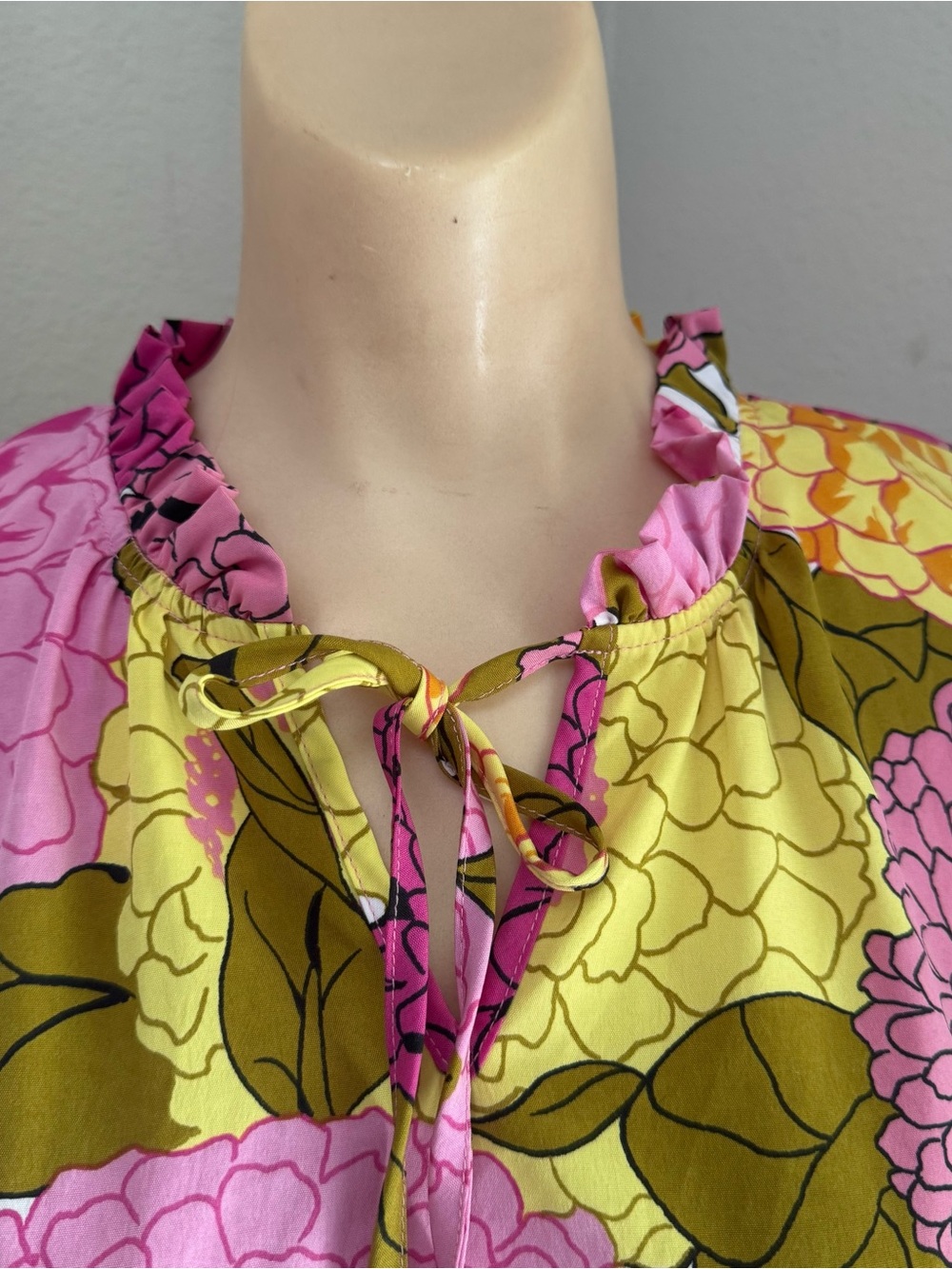 THML Sienna Sleeveless Floral Pink and Multi-Color Top Size S - Picture 4 of 9